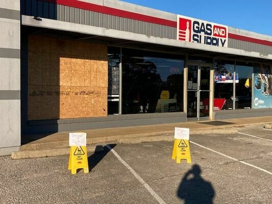Businesses vandalized

Gas and Supply (left) and Insta-Cash Pawn – located on U.S. Highway 69 in Jacksonville – recently were boarded up after unknown suspects shot out store windows with either a BB or pellet gun, according to police officials. A number of local businesses – and vehicles in some residential areas – have been targeted since Nov. 1. 

Photos by John Hawkins