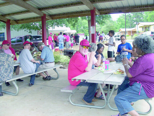 File photo
Community members from all over Cherokee County enjoy the picnic lunch during last year’s Juneteenth celebration at Conley Park in Rusk.